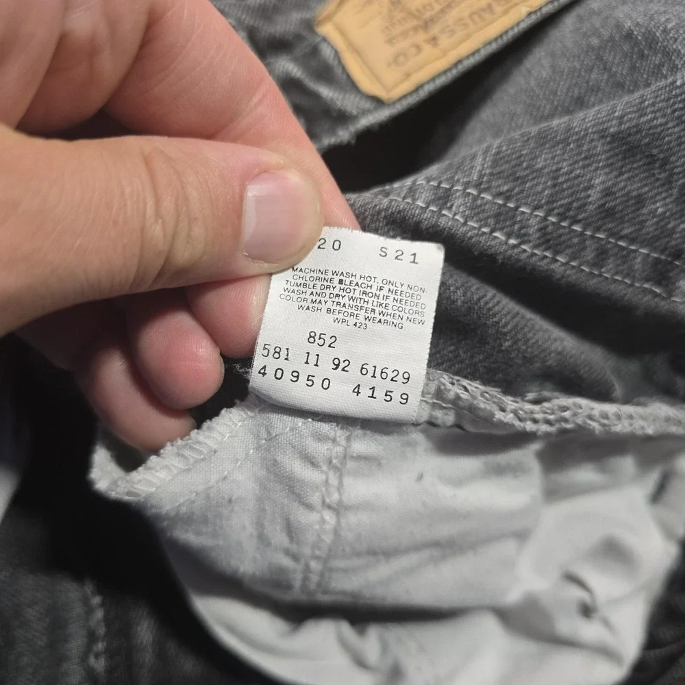 Vintage 90s Levis 550 Jeans Mens 36x29 Husky Gray Tapered Relaxed Distressed USA